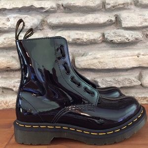 1460 pascal front zip 8 eye boot